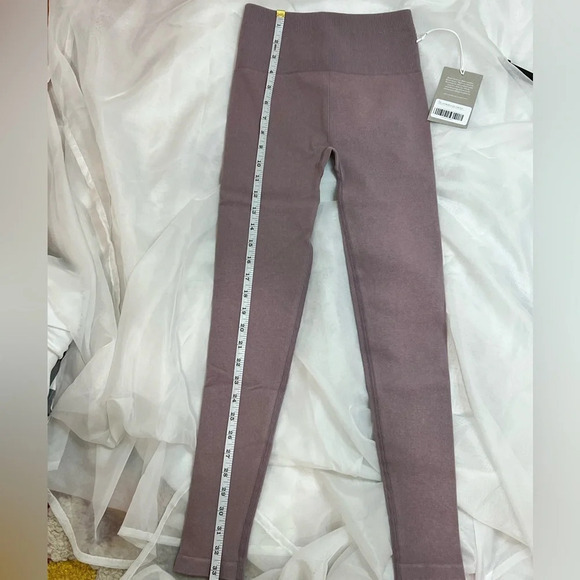 Everlane The Seamless Legging Color Dusty Lavender Cotton - Picture 6 of 9